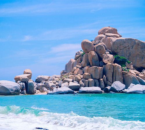 Khám phá Ninh Thuận ” Miền Sa Thảo” Tanyoli – Mũi Dinh- Vườn Nho – Hang Rái