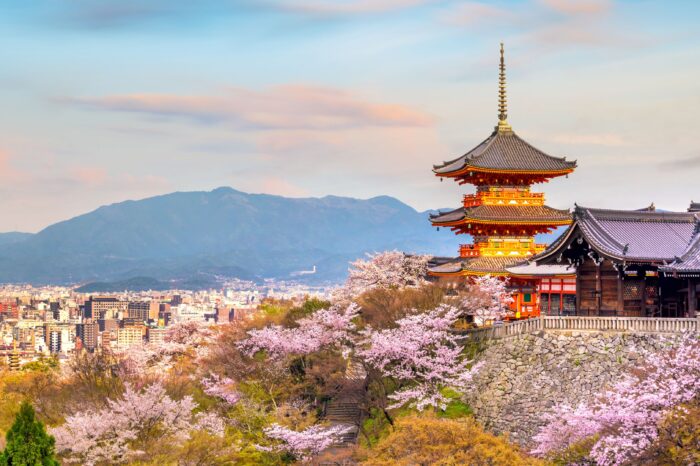 Nhật bản – Mùa hè rực rỡ Osaka – Kyoto – Yamanashi Fuji – Tokyo