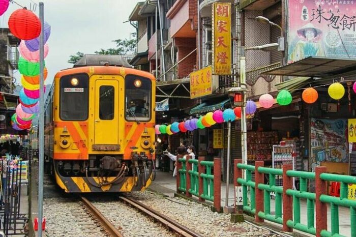 DU LỊCH ĐÀI LOAN GIÁ TỐT – ĐÀI TƯỞNG NIỆM – BẢO TÀNG CỐ CUNG – PHỐ CỔ THẬP PHẦN -…